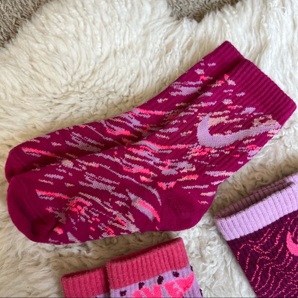 3 Pairs | Nike Crew Socks | Girls S - Picture 2 of 7